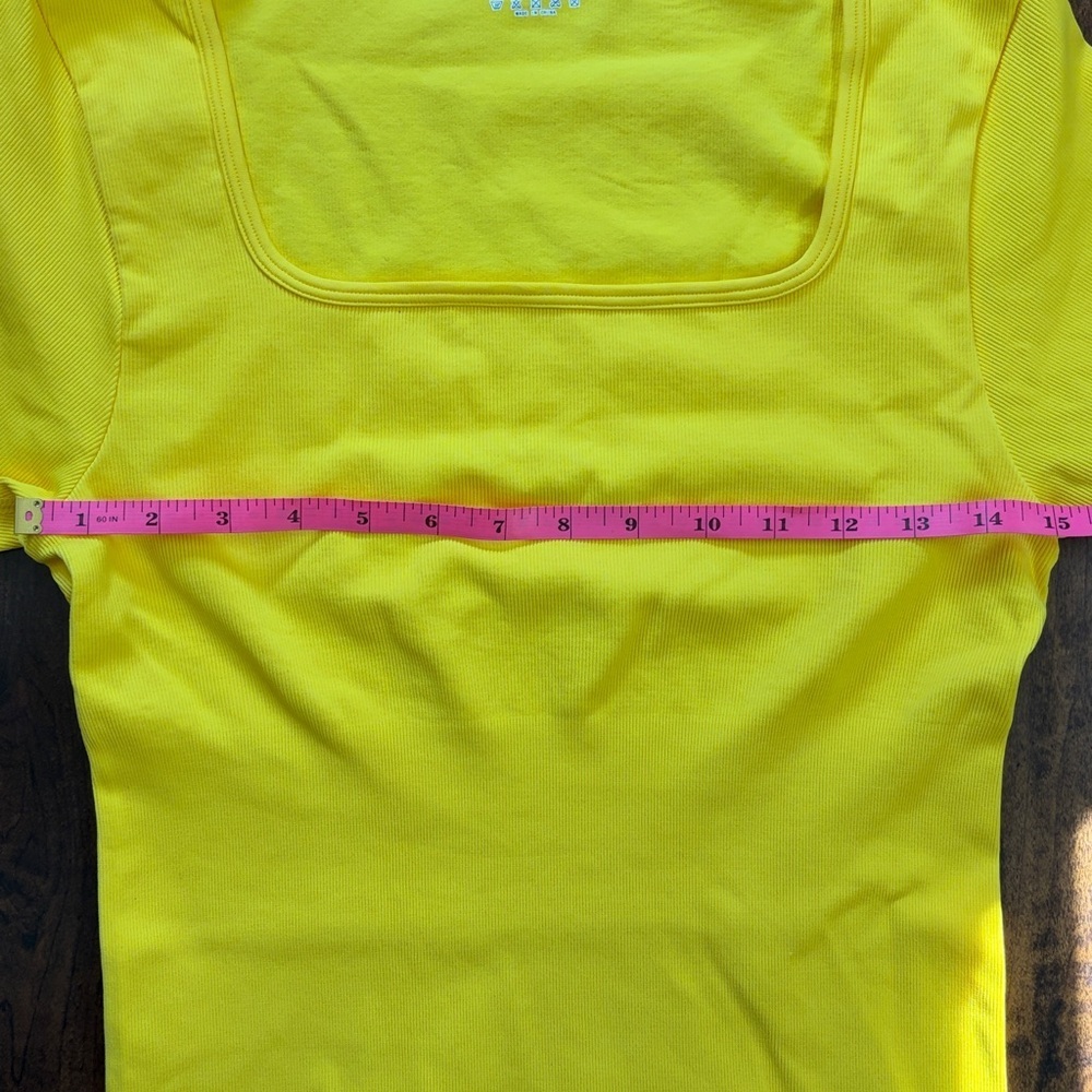 OQQ Yellow Short Sleeve Bodysuit Medium Compression XL - Picture 6 of 6